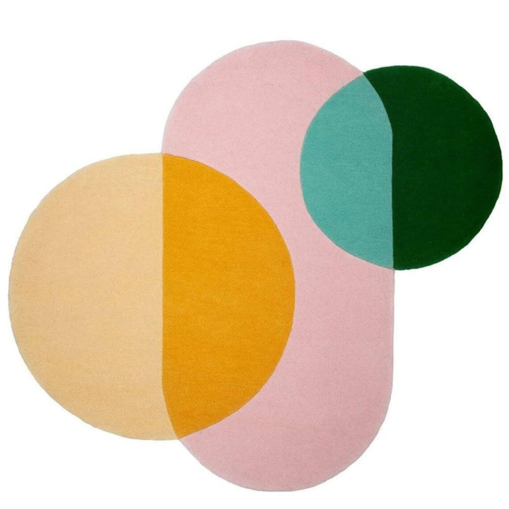 Mariv Irregular Shape Woolen Carpet